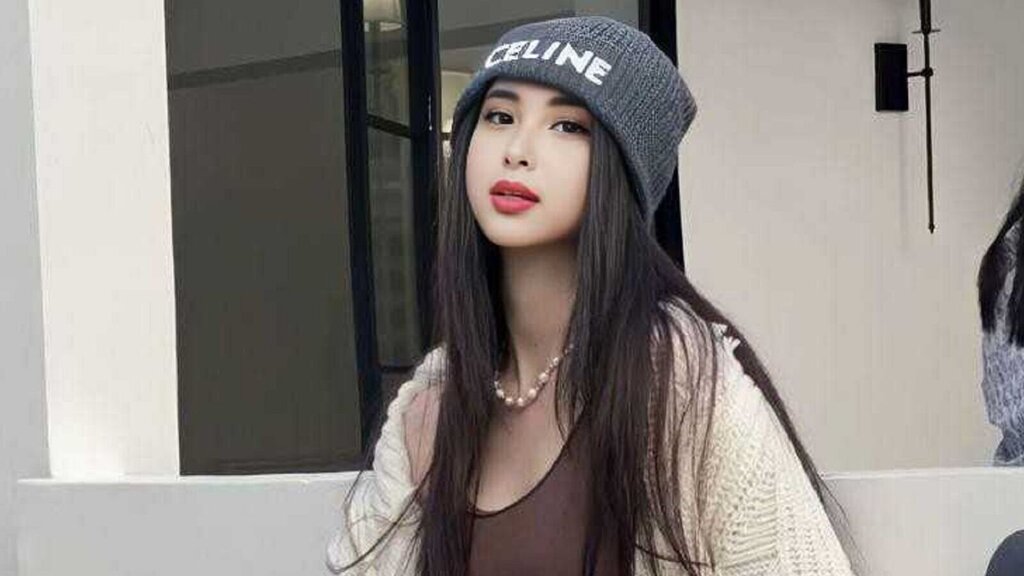 AdelineVolner