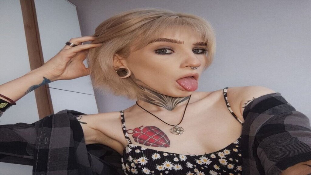 ElvinaHakey