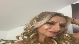 MoniqueBlonde